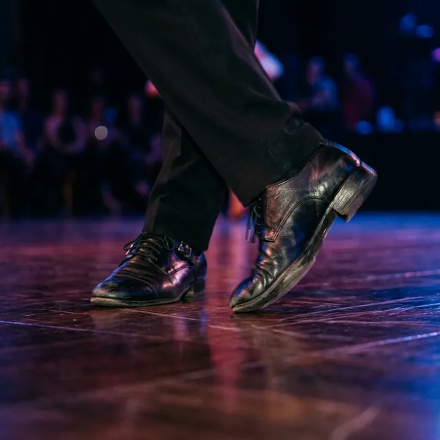 Salsa Shines Technique